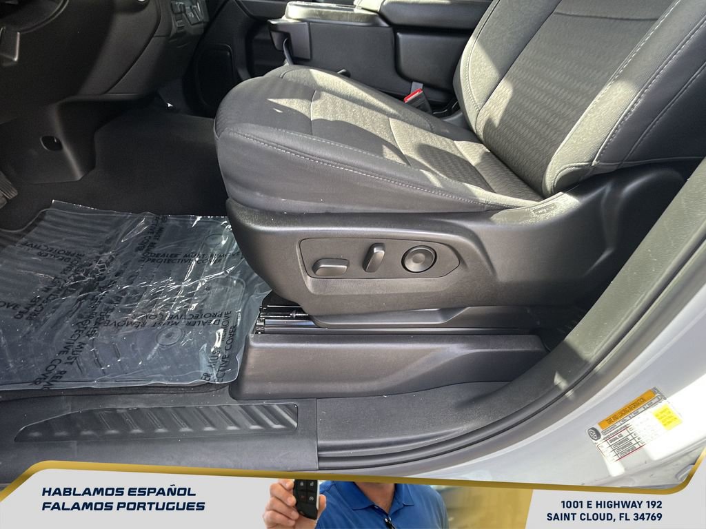 Used 2025 Chevrolet Silverado 2500 Custom w/ Custom Convenience Package image 13