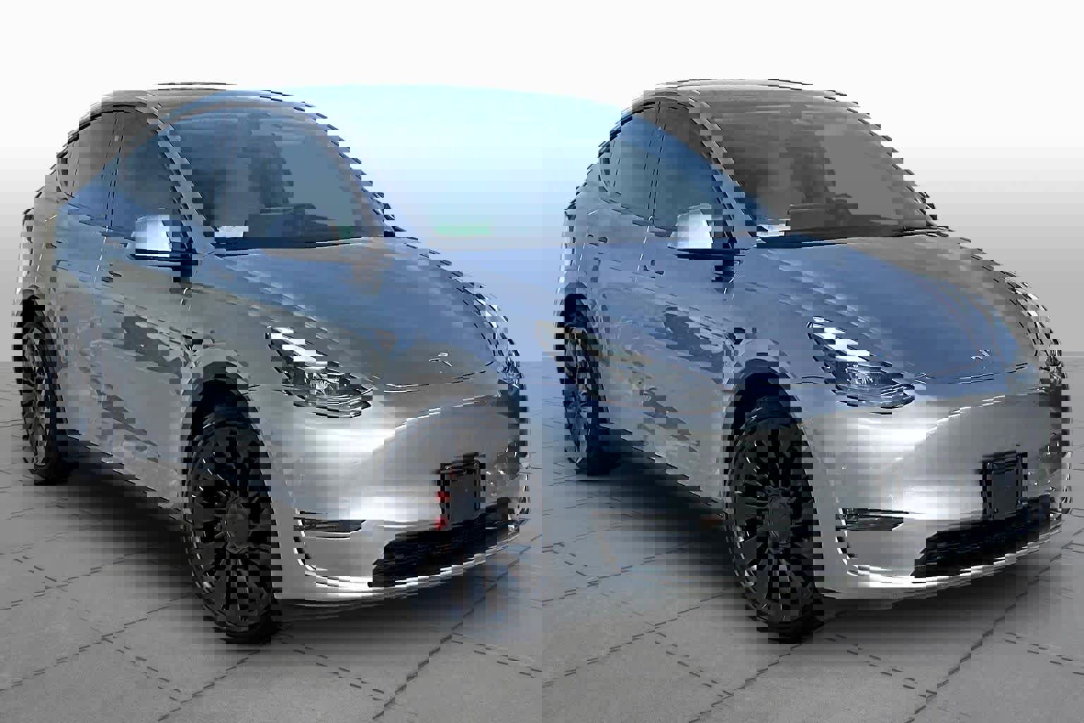 Used 2025 Tesla Model Y Performance image 2