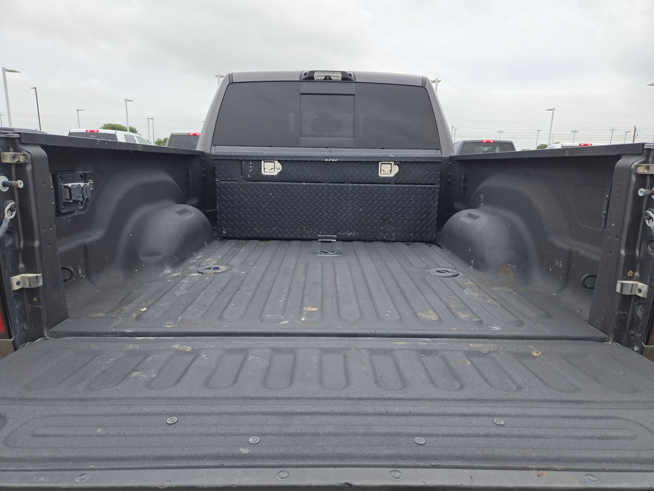 Used 2022 RAM 2500 Laramie w/ Night Edition AWD/4WD image 22