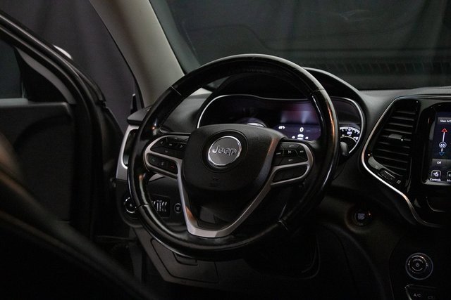 Used 2020 Jeep Cherokee Limited image 14