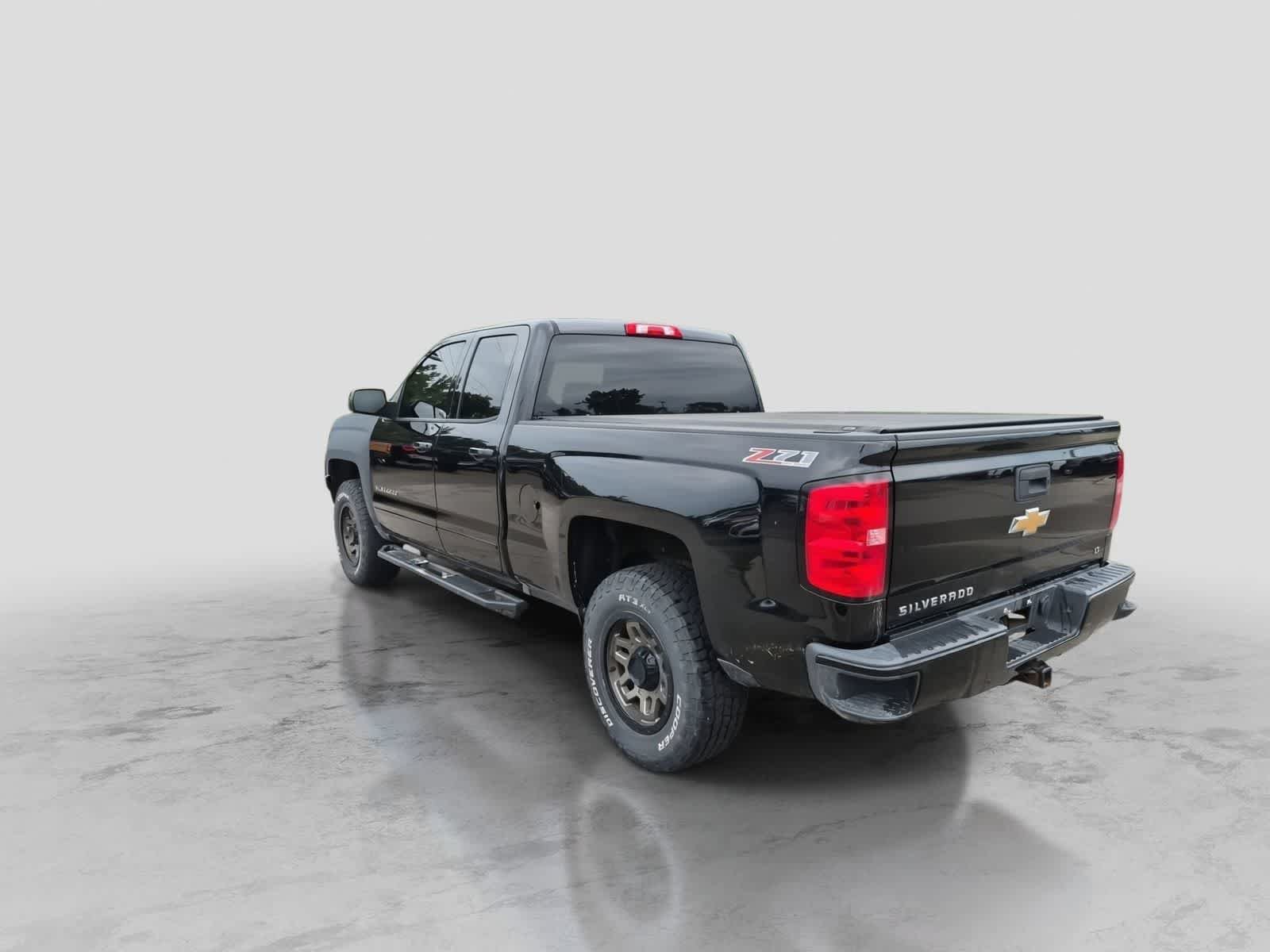 Used 2017 Chevrolet Silverado 1500 LT w/ All Star Edition AWD/4WD image 6