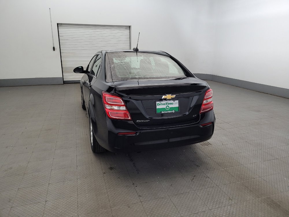 Used 2019 Chevrolet Sonic LT w/ Convenience Package FWD image 6