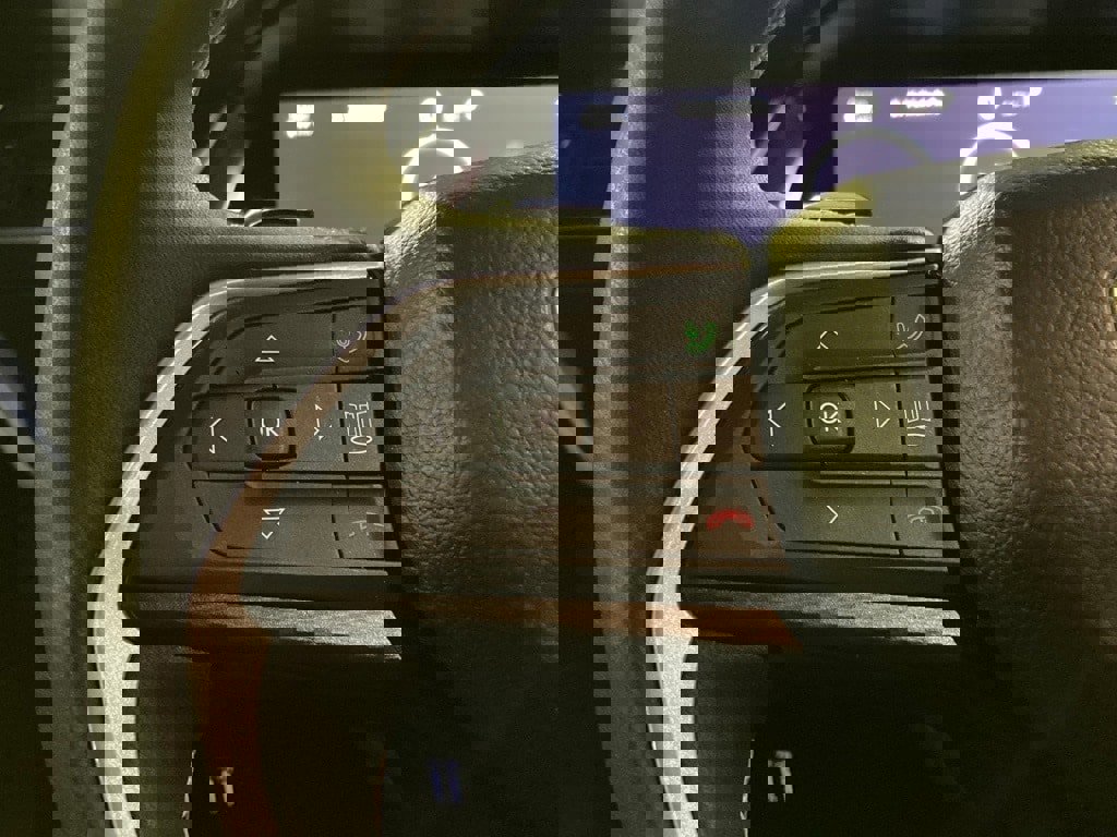 Used 2024 Jeep Grand Cherokee L Altitude image 16