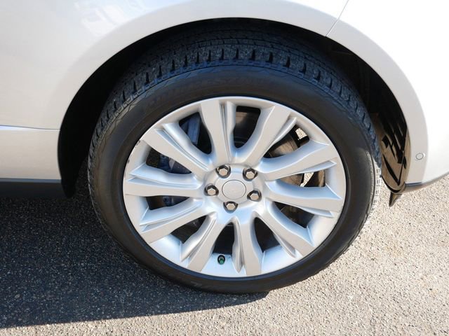 Used 2015 Land Rover Range Rover Supercharged image 7