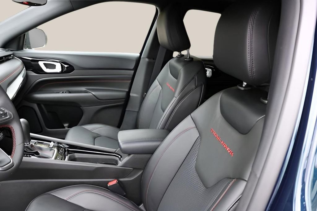 New 2026 Jeep Compass Trailhawk w/ Sun, Sound & Navigation Group image 12