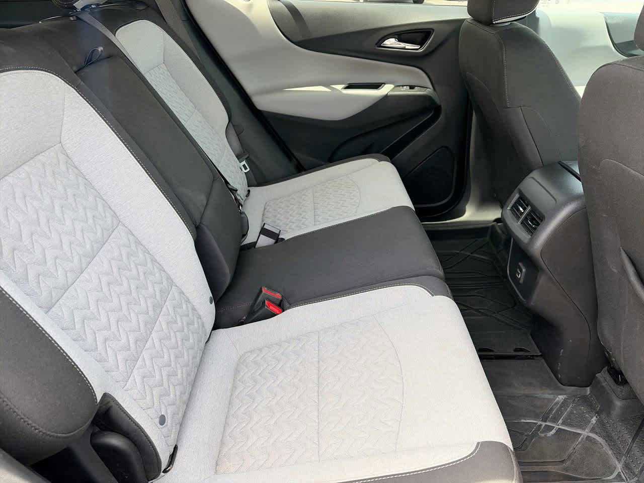 Used 2022 Chevrolet Equinox LS w/ LPO, Floor Liner Package FWD image 13