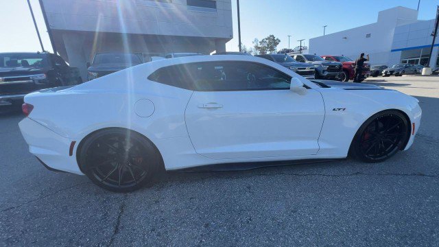 Used 2020 Chevrolet Camaro LT image 9