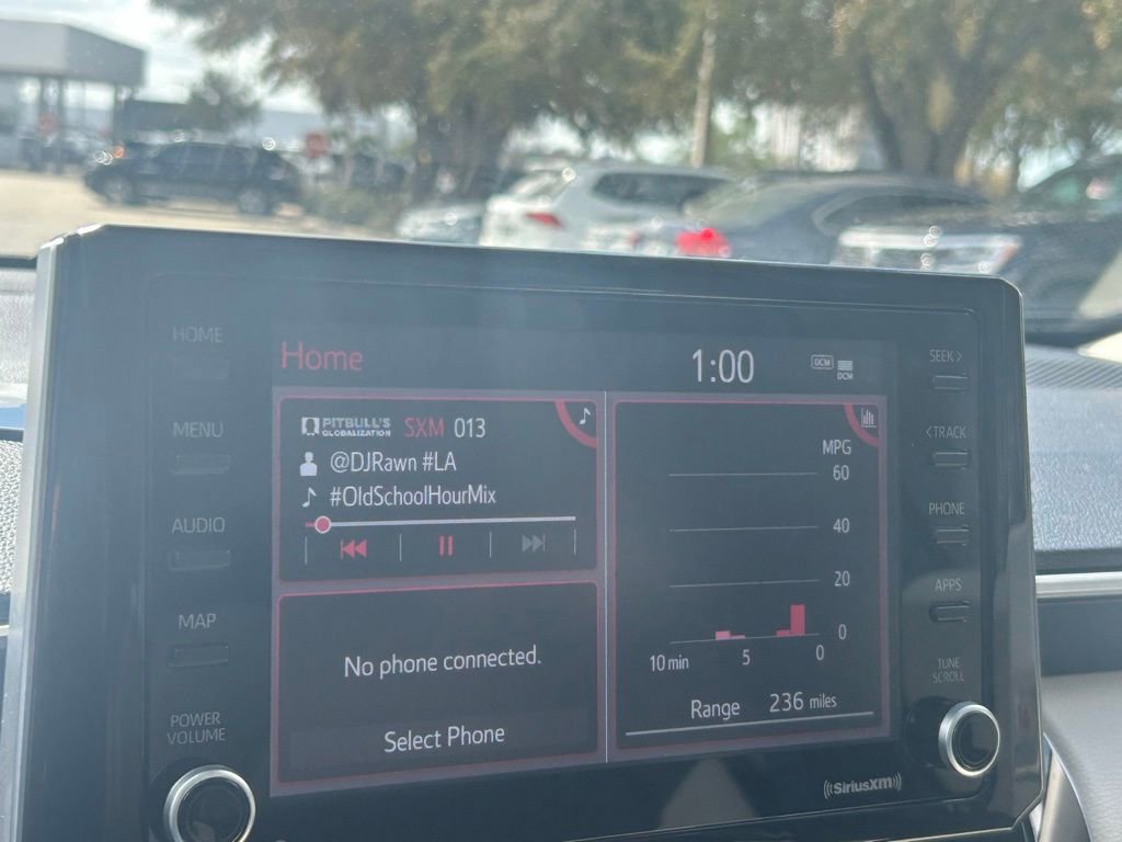 Used 2022 Toyota Corolla Cross XLE w/ Convenience Package AWD/4WD image 15