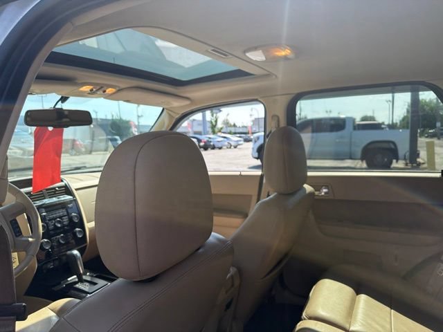 Used 2011 Ford Escape Limited w/ 301A Rapid Spec Order Code AWD/4WD image 12