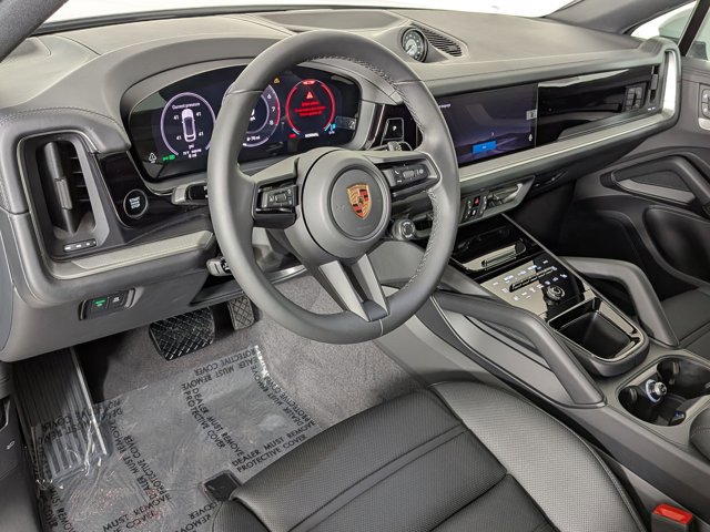 New 2026 Porsche Cayenne Coupe image 4