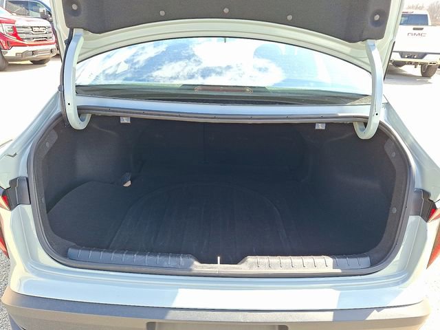 Used 2025 Kia K4 LXS image 28