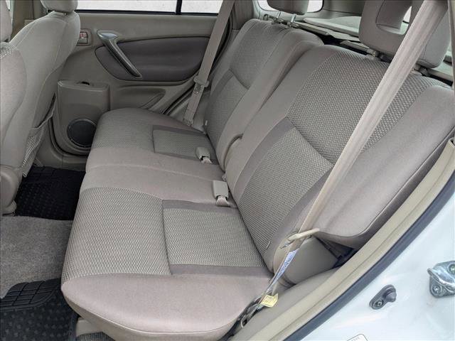 Used 2005 Toyota RAV4 2WD image 17