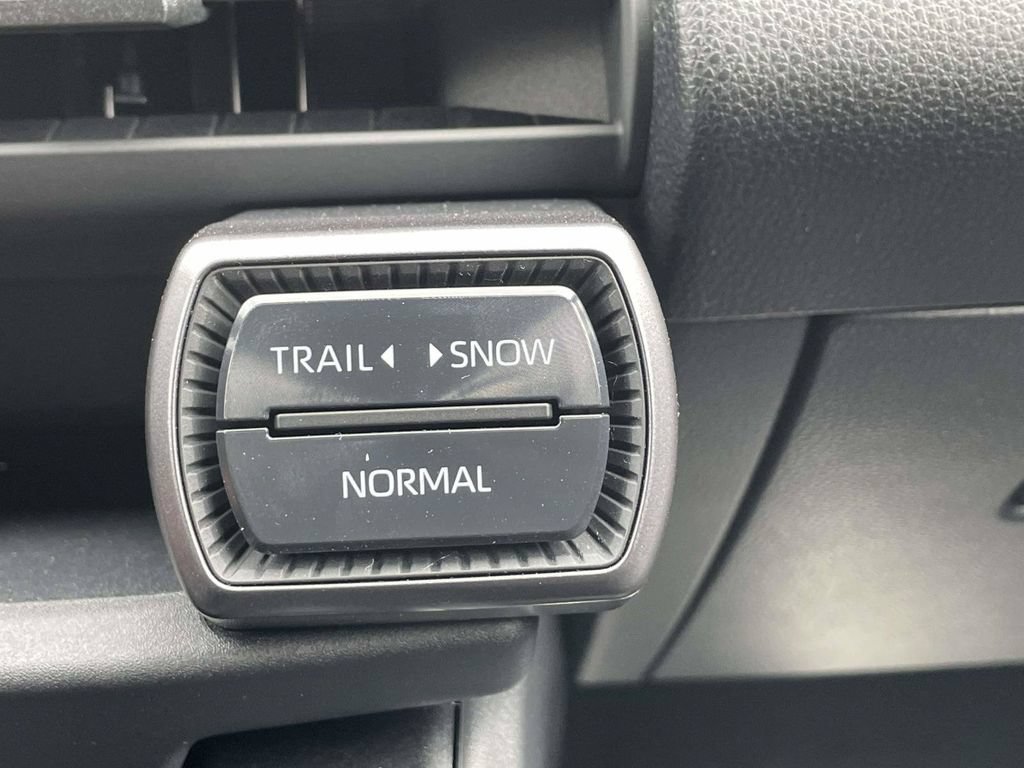 Used 2026 Toyota RAV4 AWD Plug-in Hybrid image 39