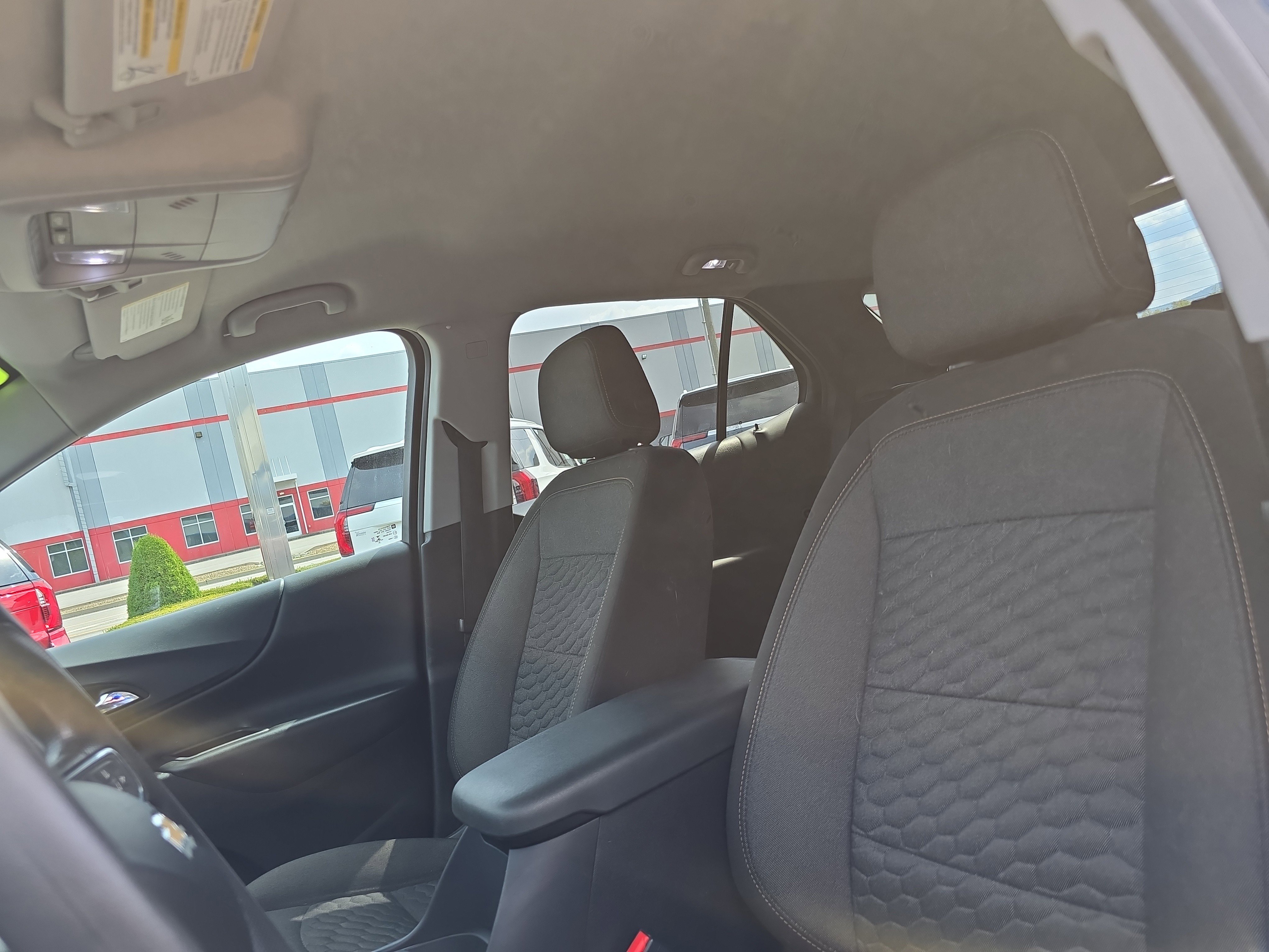 Used 2021 Chevrolet Equinox LT w/ LPO, Cargo Package image 12