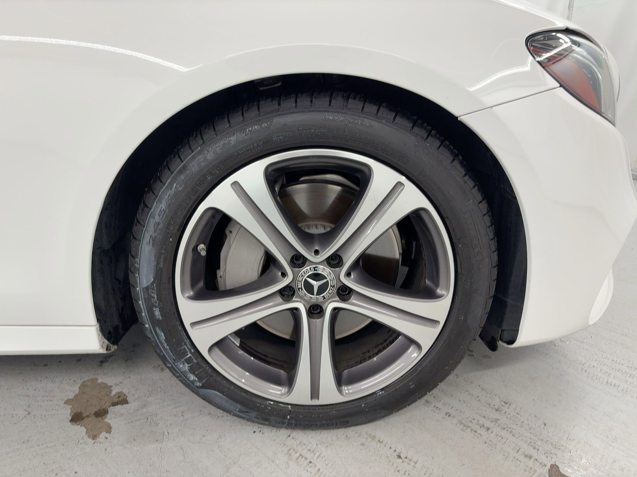 Used 2020 Mercedes-Benz E 350 Sedan image 11