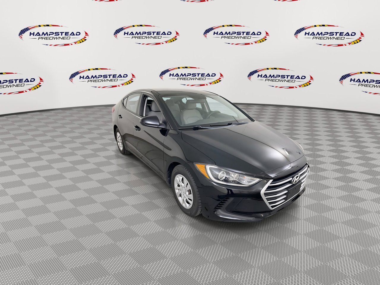 Used 2018 Hyundai Elantra SE FWD image 2