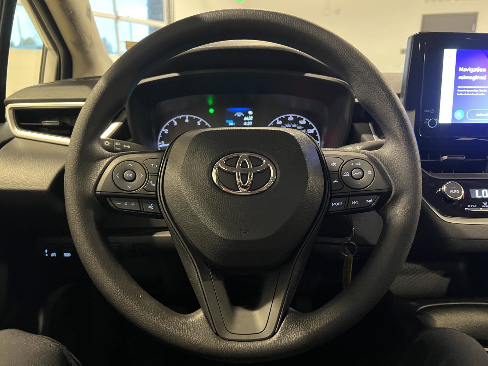 Used 2023 Toyota Corolla LE image 11
