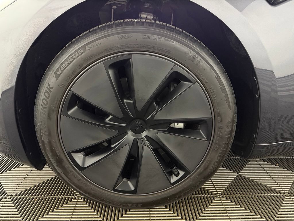 Used 2025 Tesla Model 3 Long Range RWD image 11