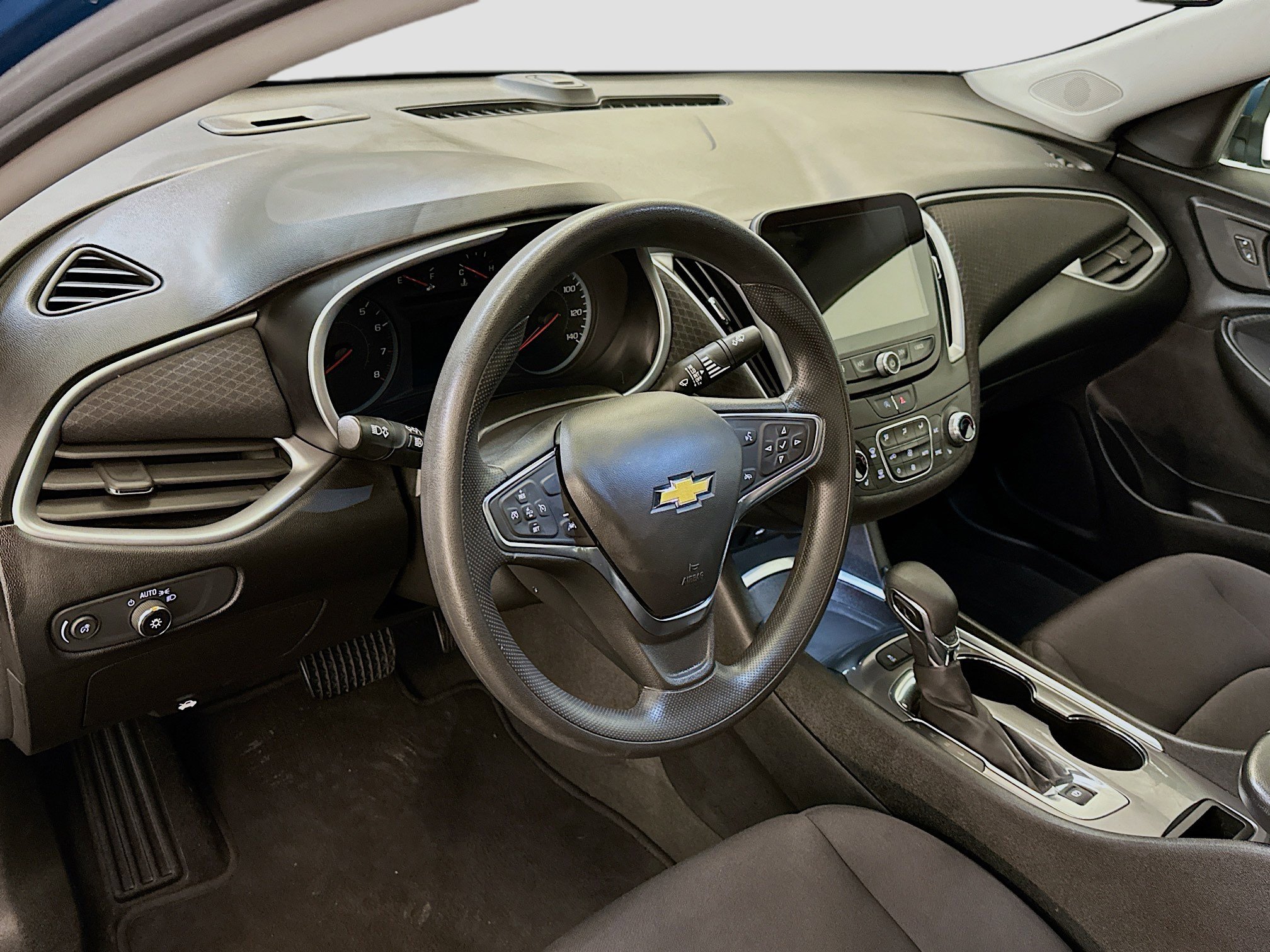 Used 2024 Chevrolet Malibu LT image 18