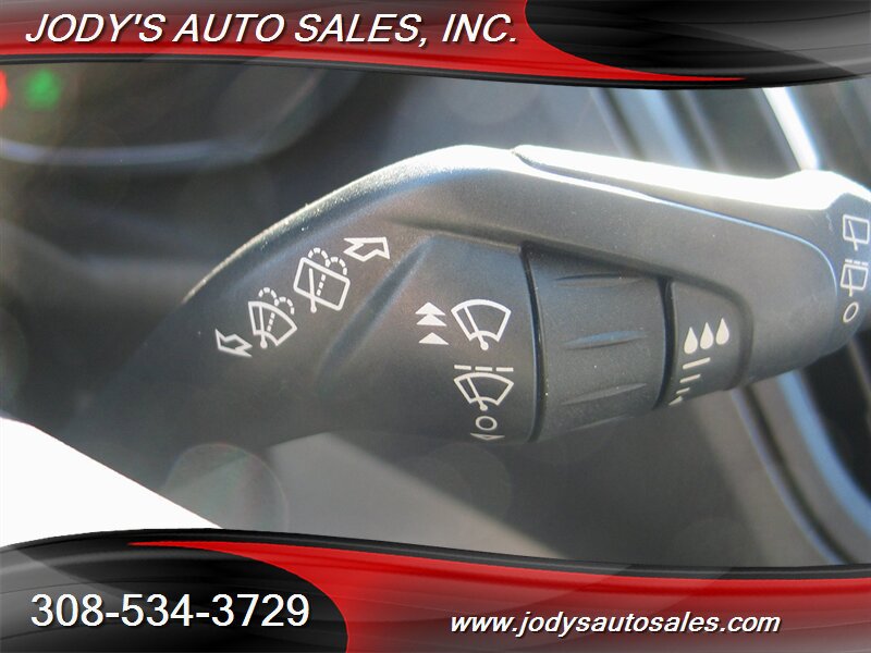 Used 2017 Ford C-MAX SE FWD image 12