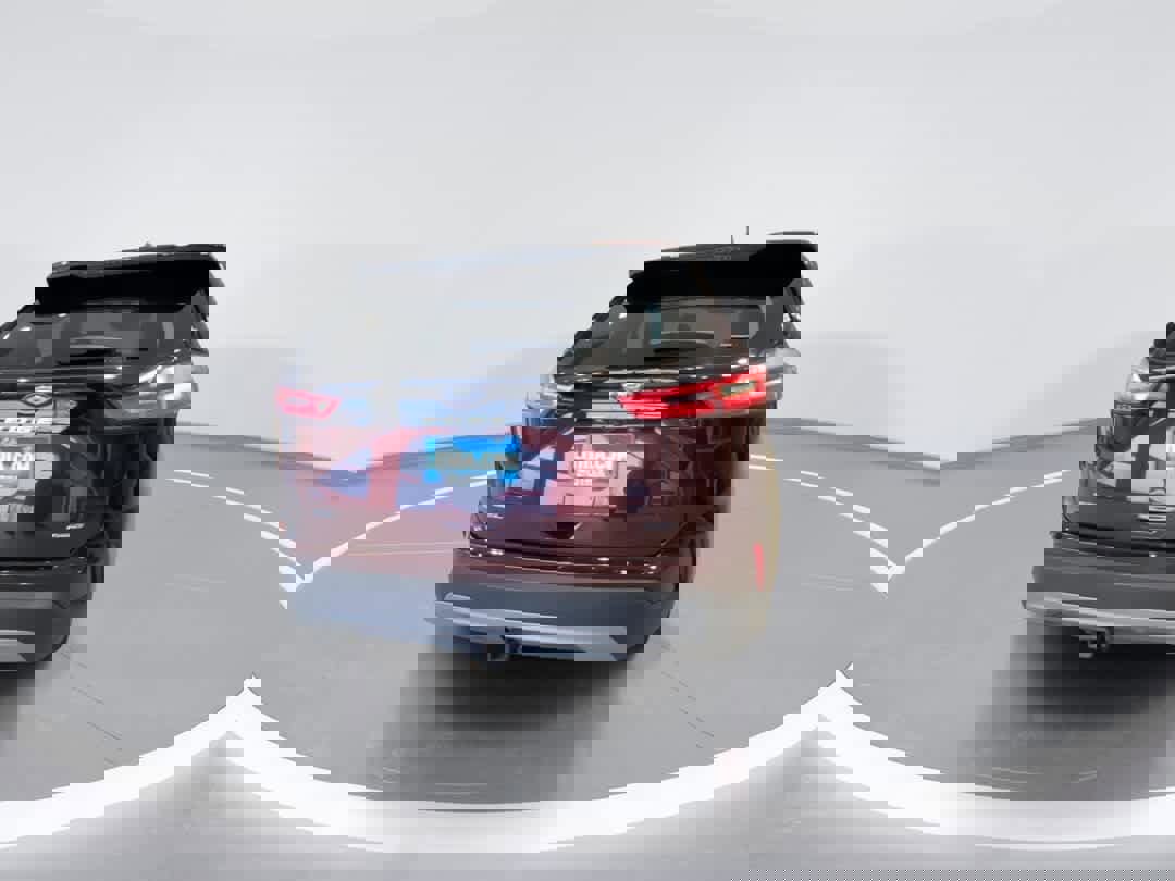 Used 2022 Ford Edge SEL w/ Convenience Package image 7