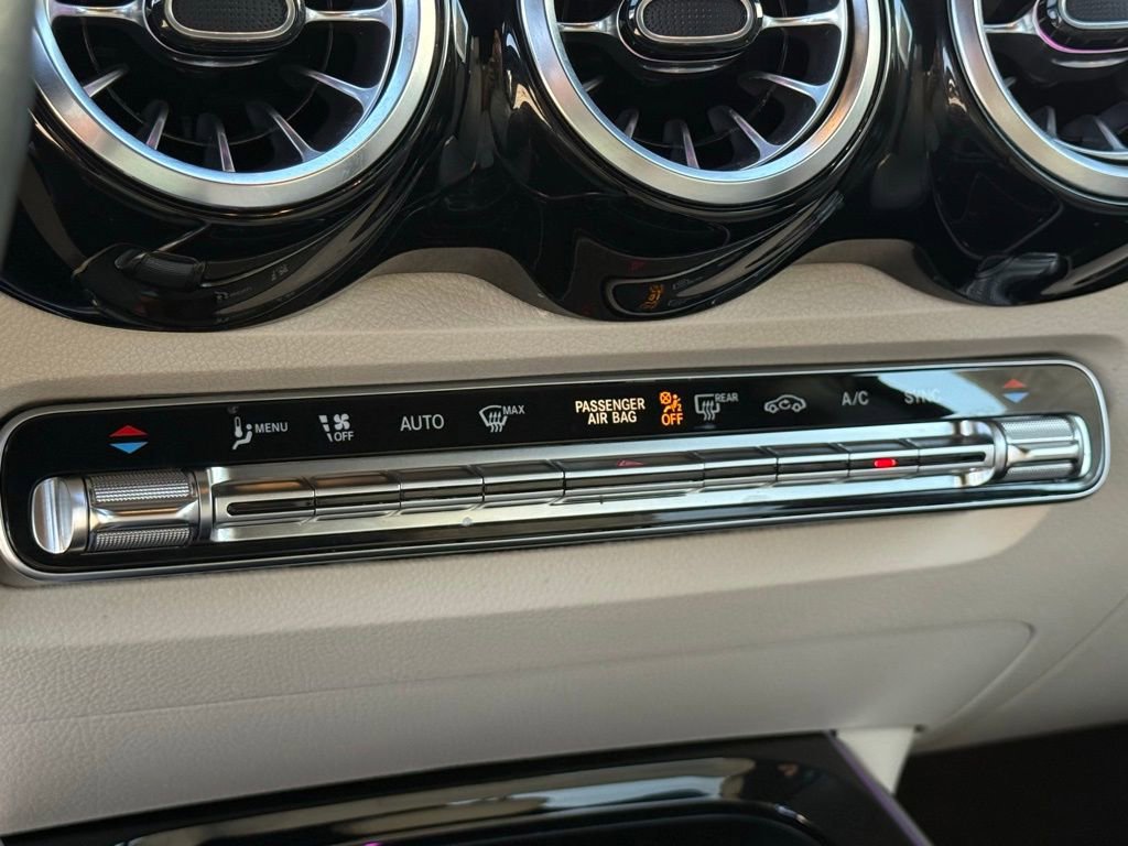 Used 2022 Mercedes-Benz GLB 250 w/ Premium Package Lite image 11