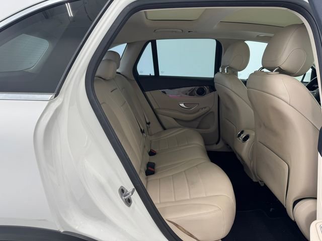 Used 2022 Mercedes-Benz GLC 300 image 18