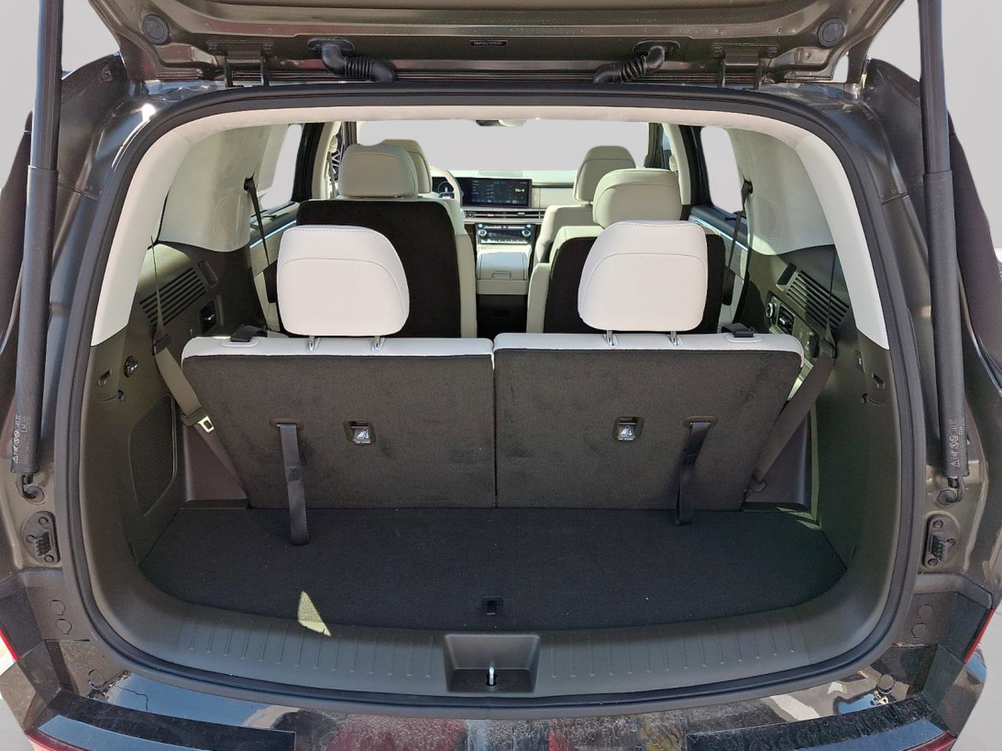 Used 2024 Hyundai Santa Fe Calligraphy image 29