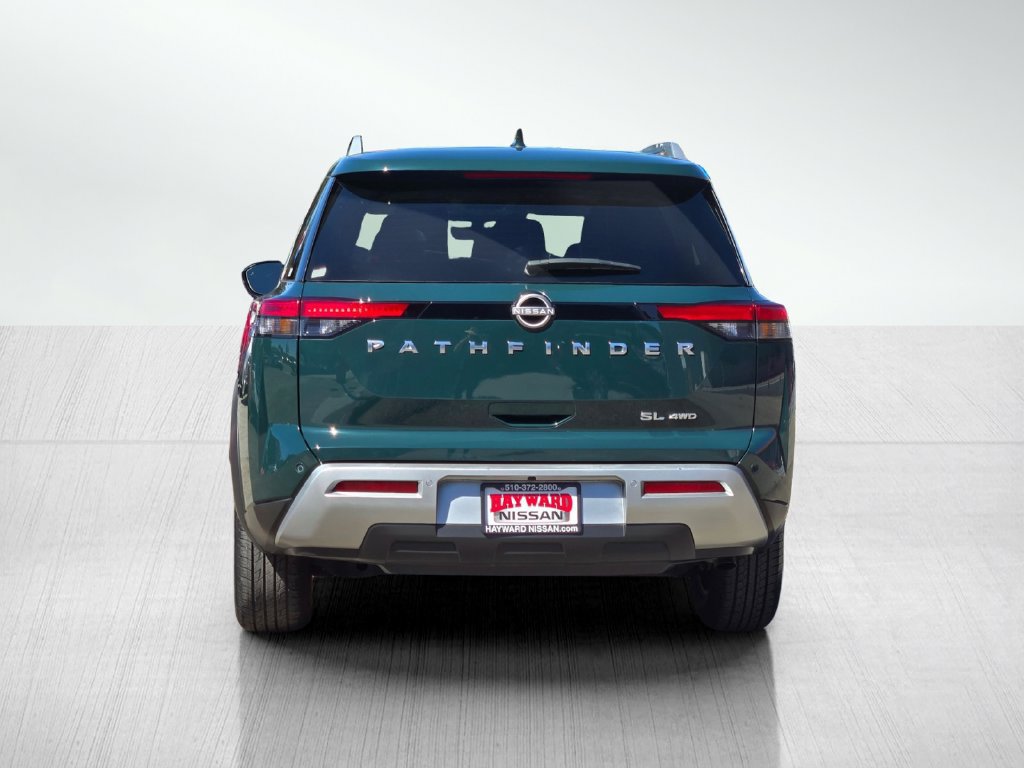 Used 2025 Nissan Pathfinder SL AWD/4WD image 6
