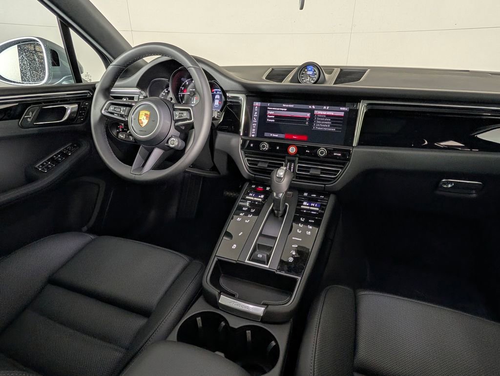 New 2026 Porsche Macan image 22