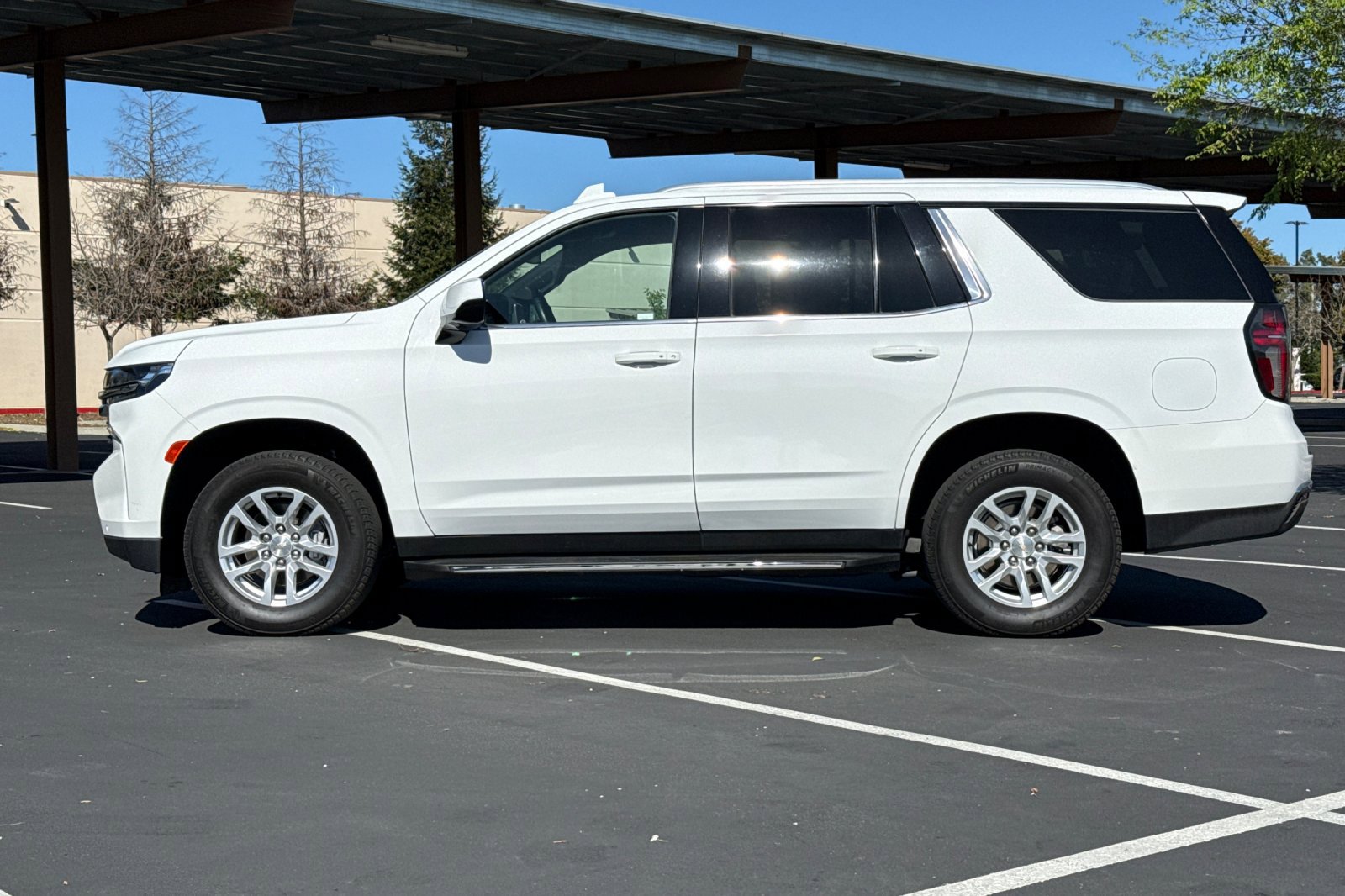 Used 2023 Chevrolet Tahoe LT image 8