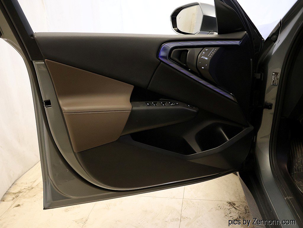 Used 2025 BMW X3 xDrive30i w/ Premium Package image 28