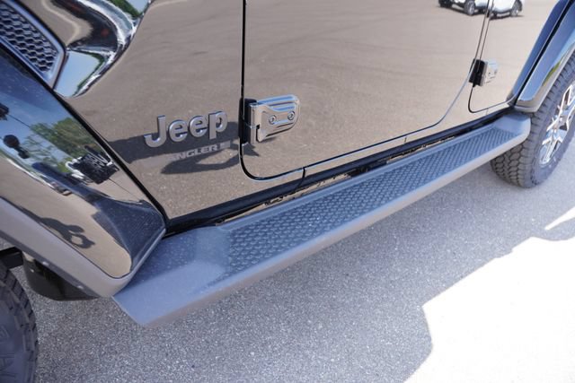 New 2026 Jeep Wrangler Unlimited Sahara AWD/4WD image 11