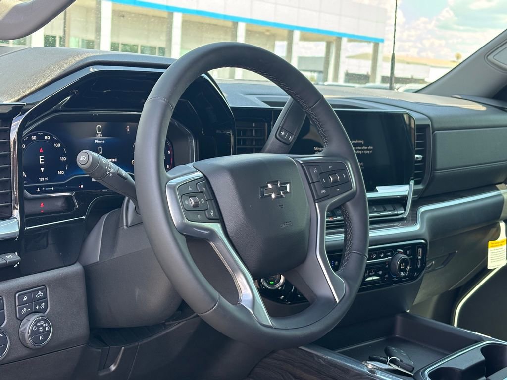 Used 2025 Chevrolet Silverado 2500 LTZ w/ Trail Boss Package AWD/4WD image 6