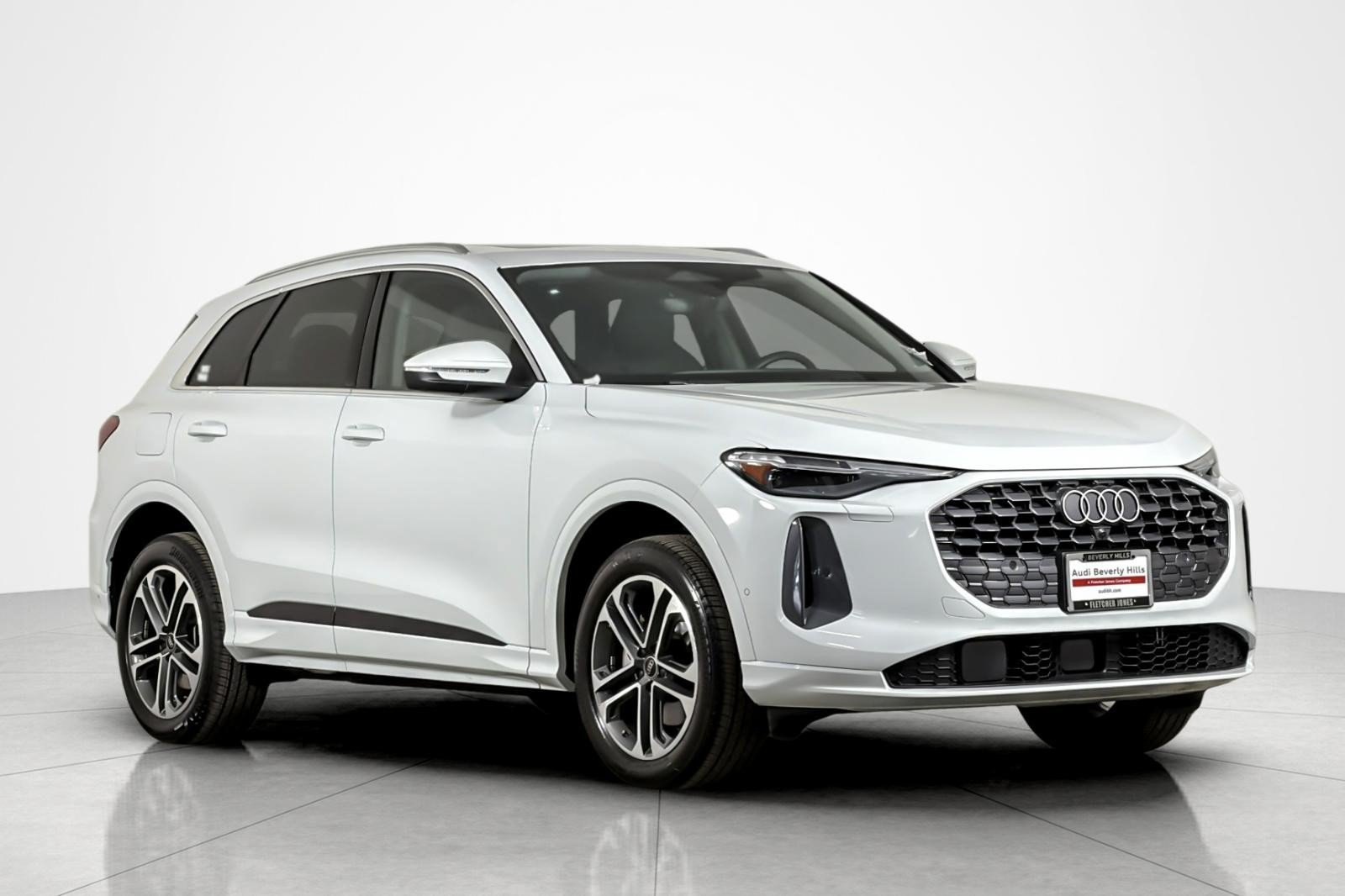 Used 2025 Audi Q5 Premium Plus w/ Premium Plus AWD/4WD image 7