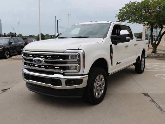 Used 2026 Ford F350 Lariat w/ Lariat Ultimate Package AWD/4WD image 3