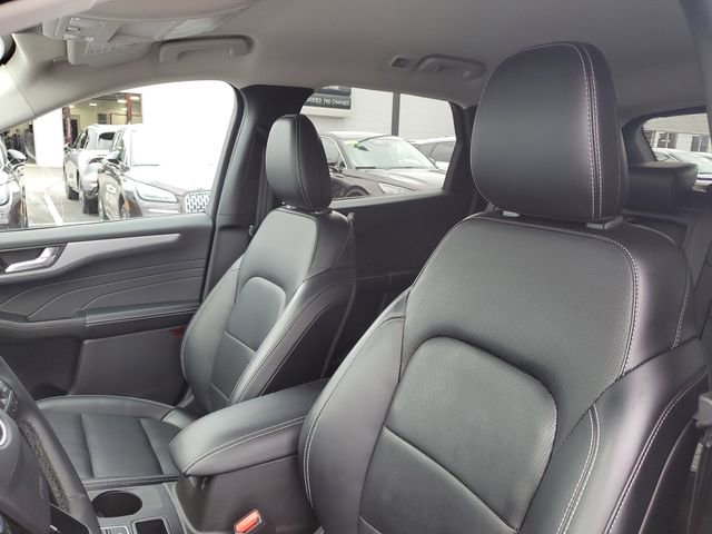 Used 2024 Ford Escape Platinum image 11