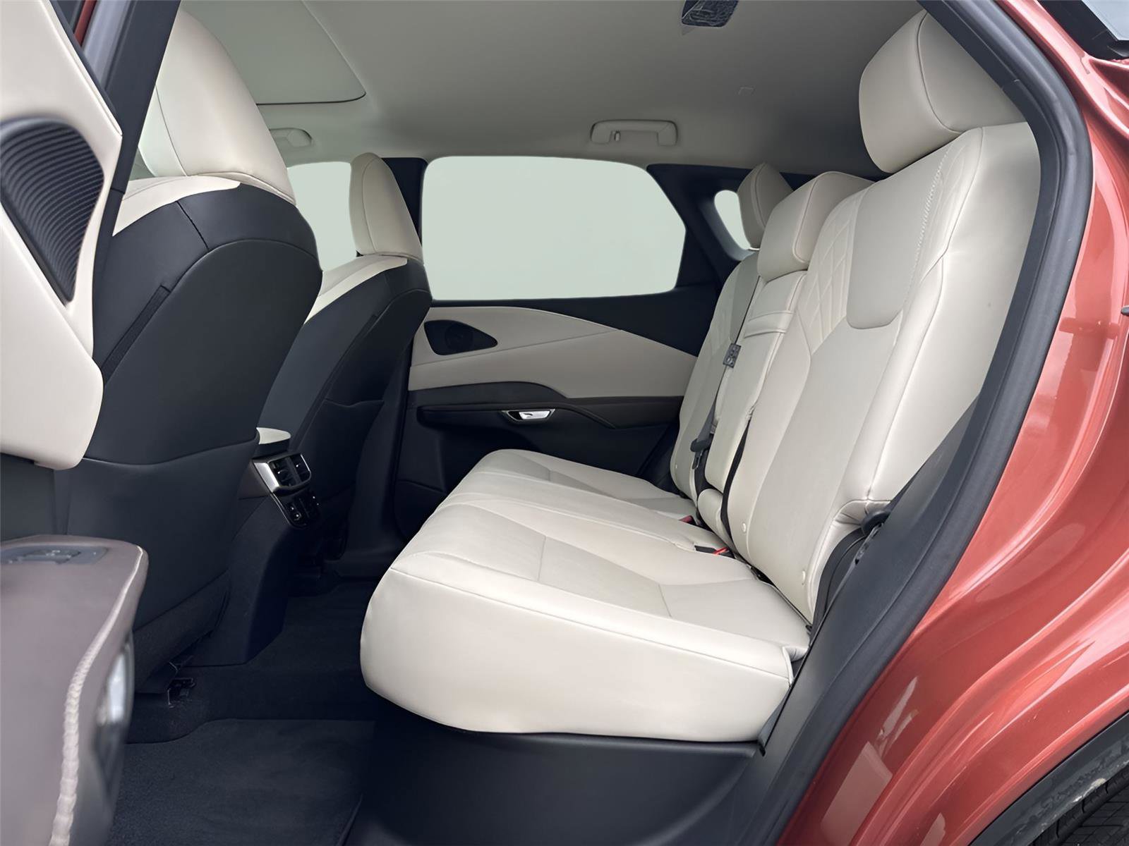 Used 2024 Lexus RX 350 Premium w/ Accessory Package (K3) image 21