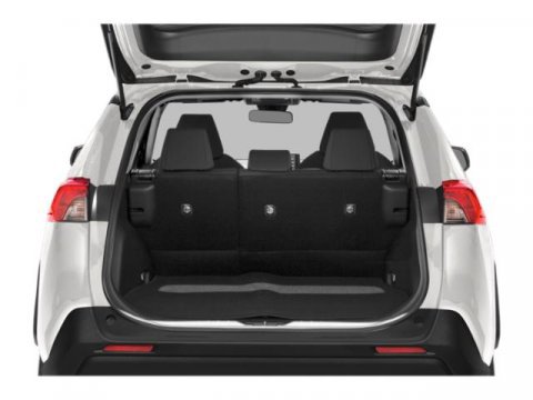 Used 2019 Toyota RAV4 LE image 11