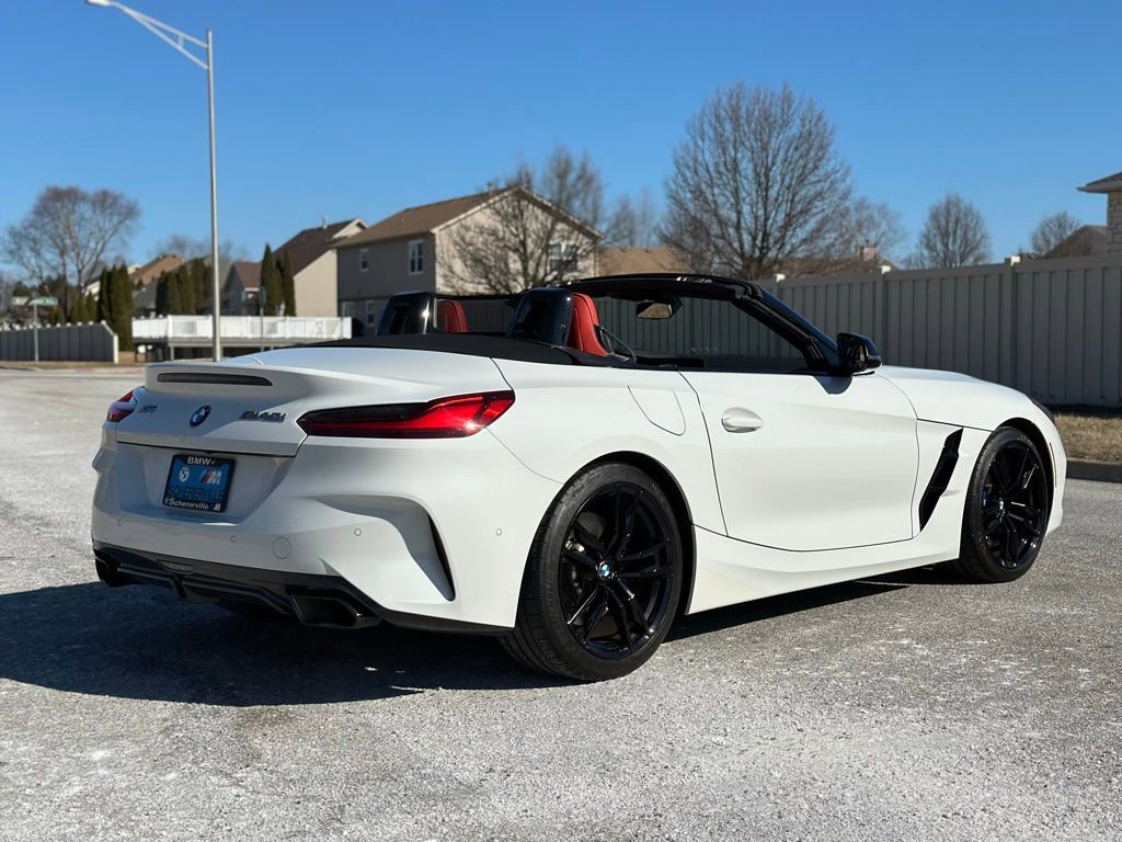 Used 2022 BMW Z4 M40i w/ Premium Package image 7