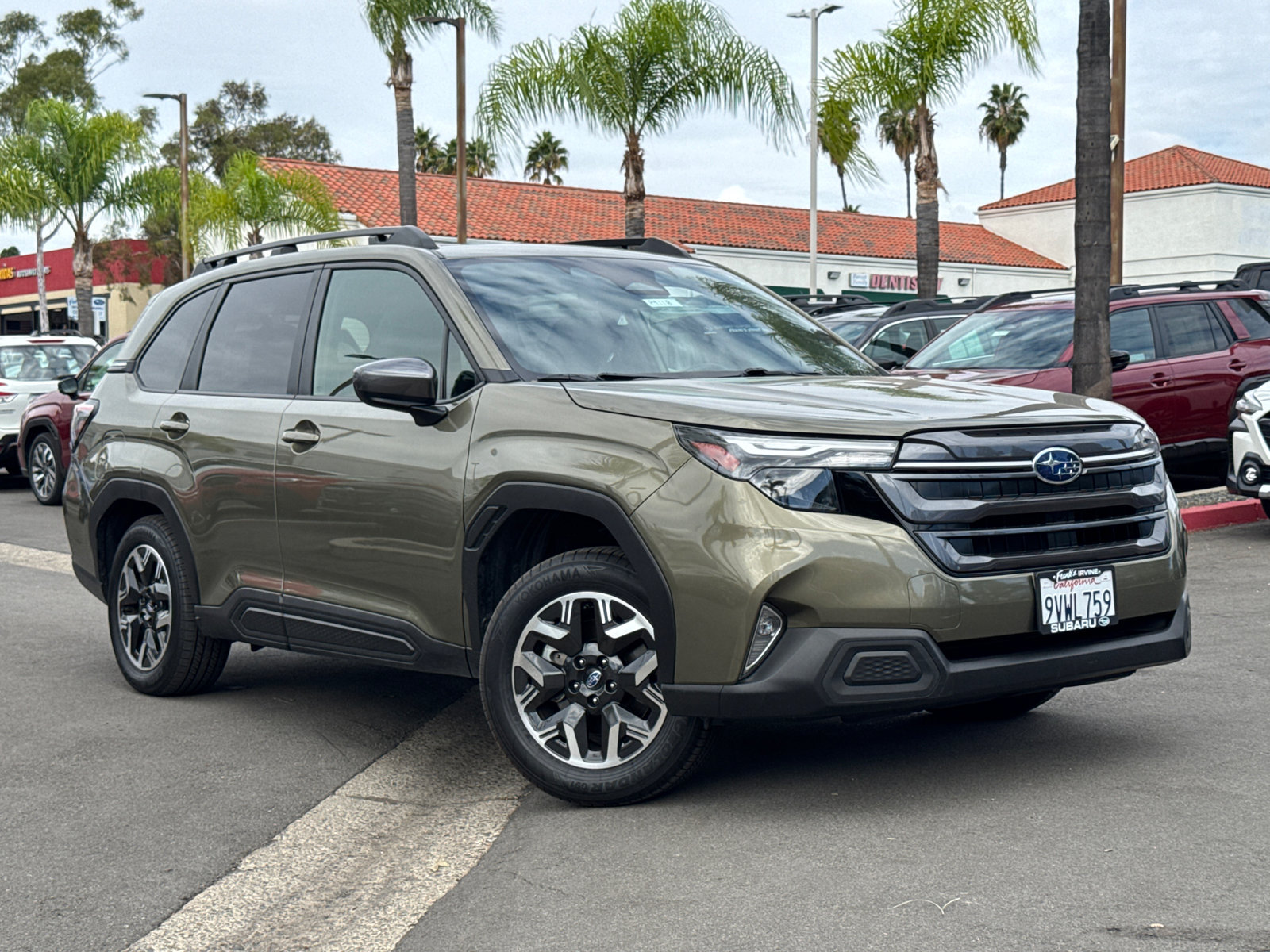 Certified 2025 Subaru Forester Premium AWD/4WD image 2