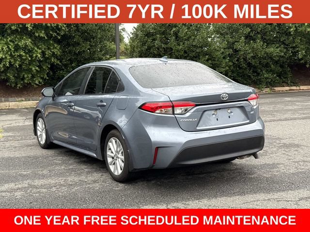 Used 2025 Toyota Corolla LE w/ LE Premium Package FWD image 4