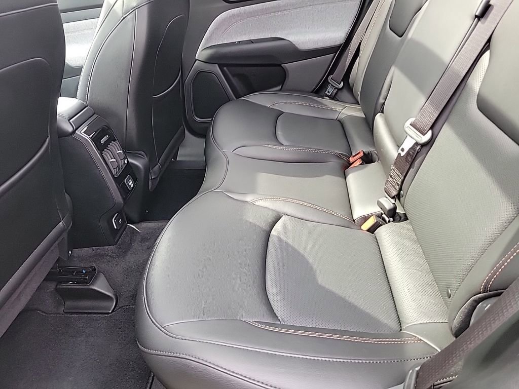 Used 2022 Jeep Compass Latitude w/ Sun and Sound Group image 5