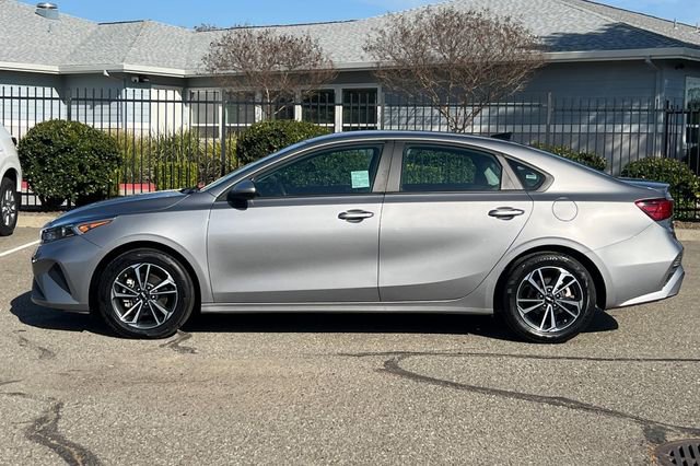 Used 2024 Kia Forte LXS FWD image 7