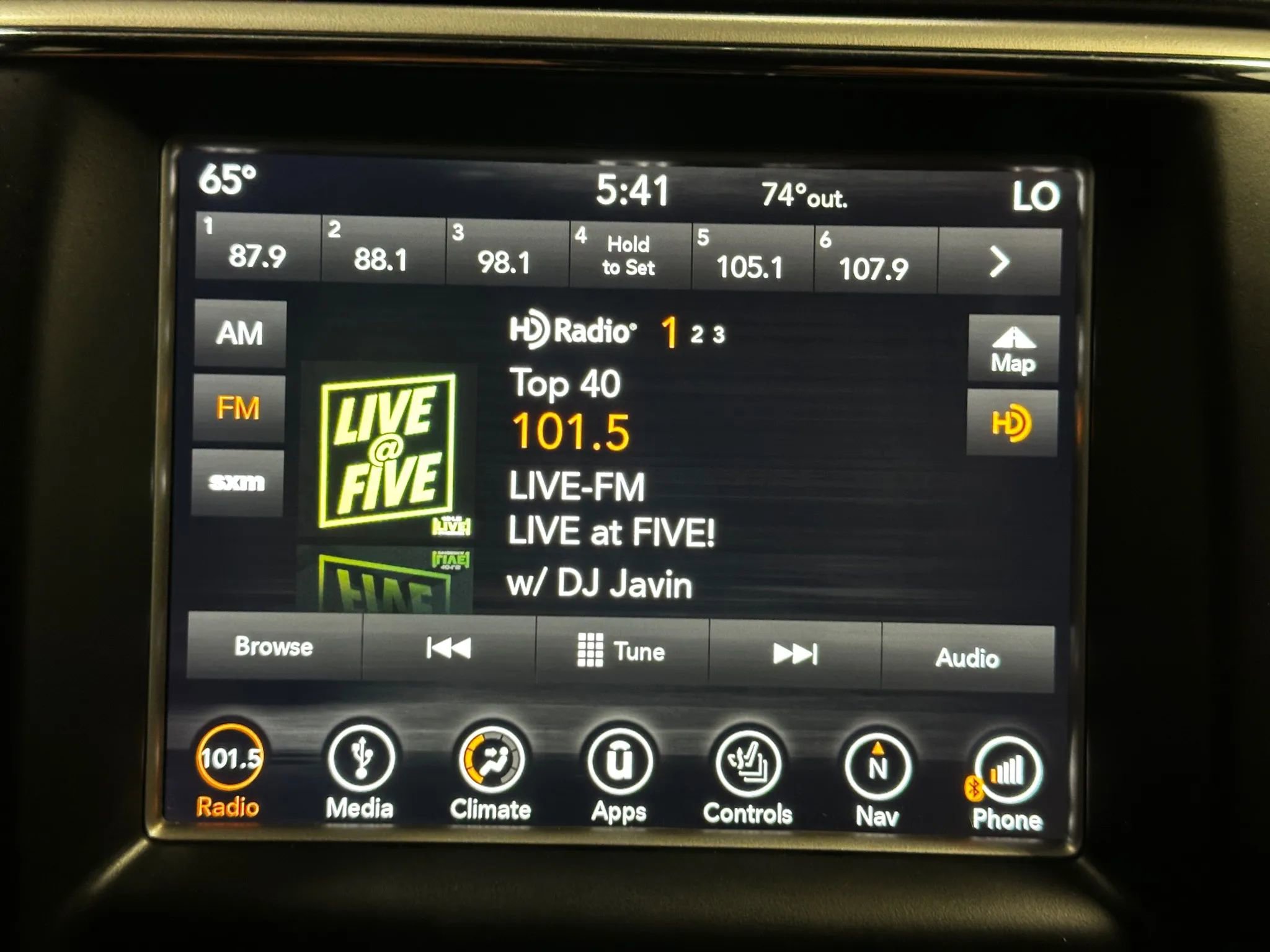 Used 2018 Jeep Grand Cherokee Overland image 35