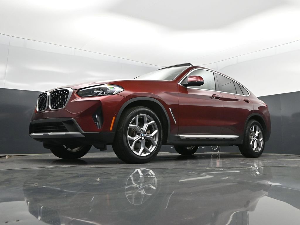 Certified 2025 BMW X4 xDrive30i image 37