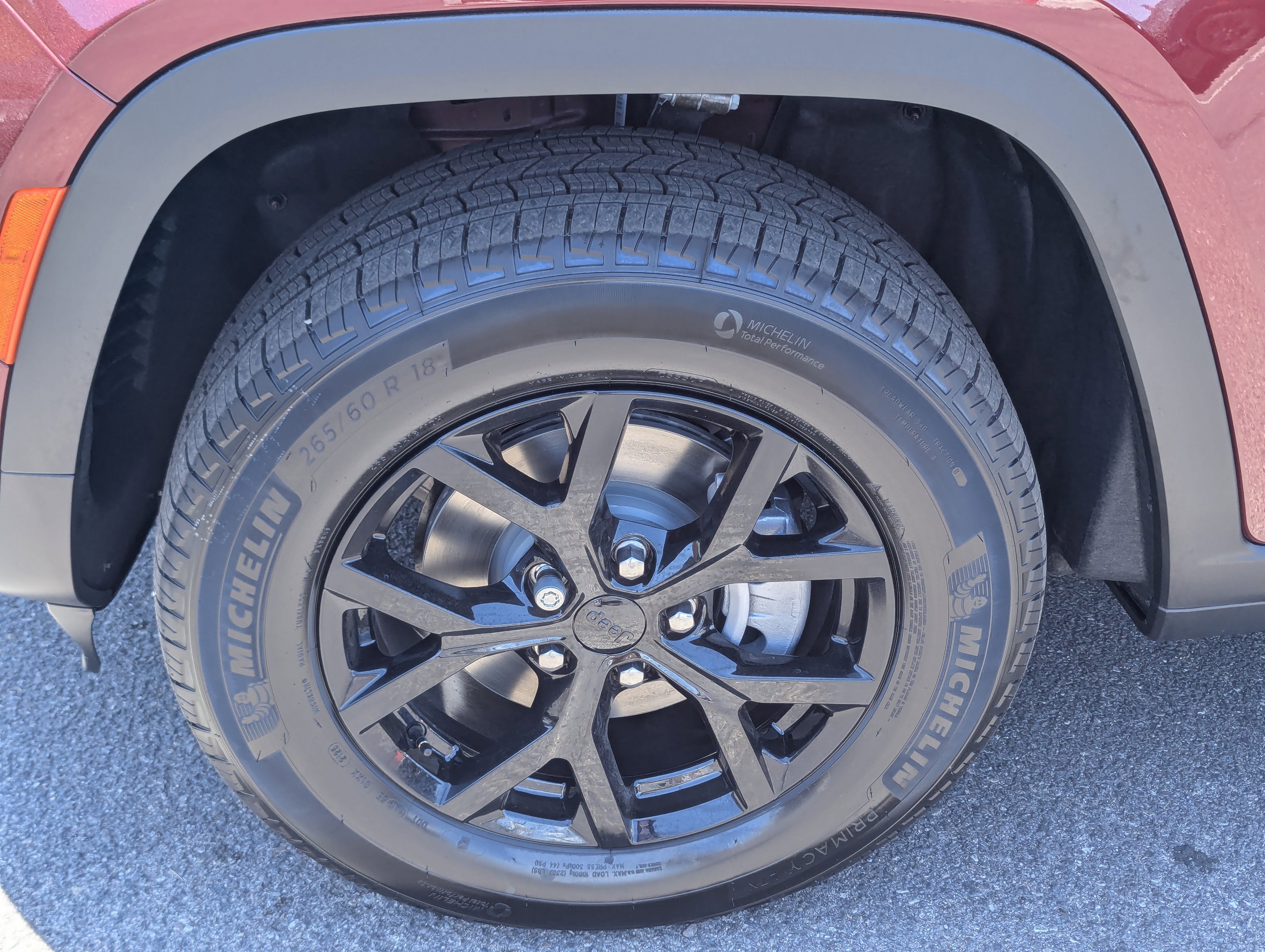 New 2025 Jeep Grand Cherokee Altitude image 7