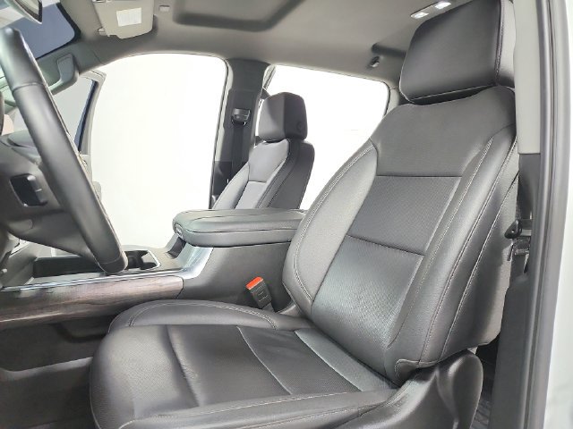 Used 2025 Chevrolet Silverado 2500 LTZ w/ LTZ Convenience Package AWD/4WD image 19