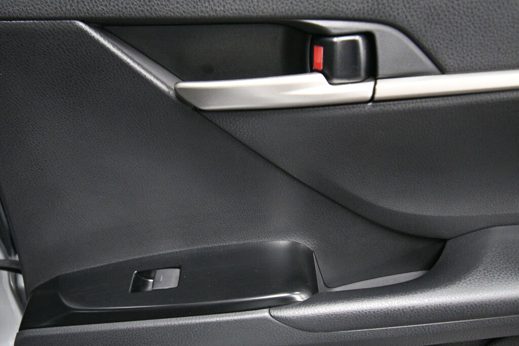 Certified 2025 Toyota Camry LE image 20