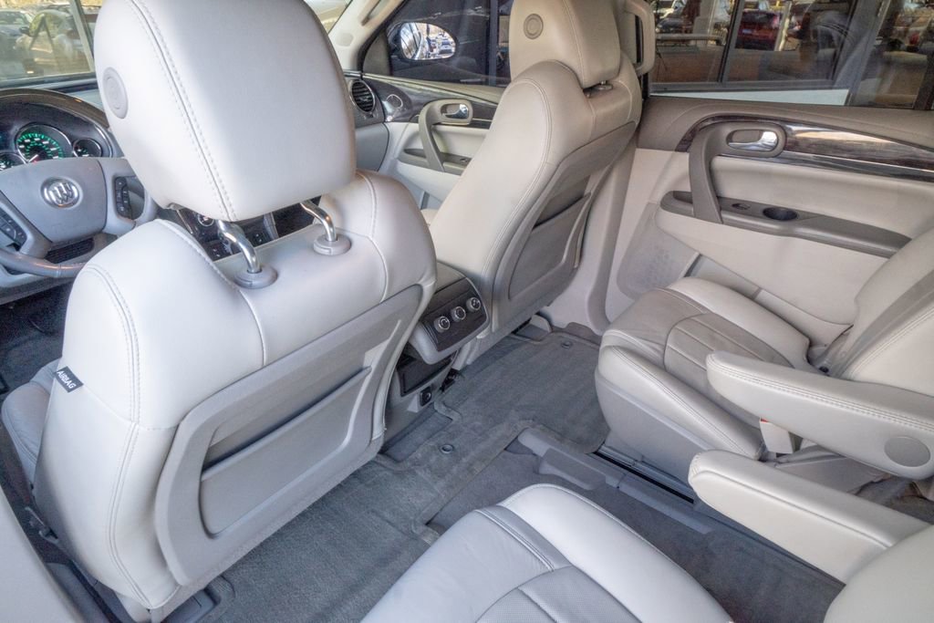 Used 2017 Buick Enclave Leather w/ Trailering Package image 18